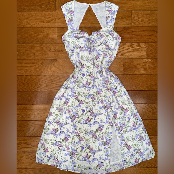 NEW ASTR the label cinched bust floral print dress size small - Picture 3 of 6
